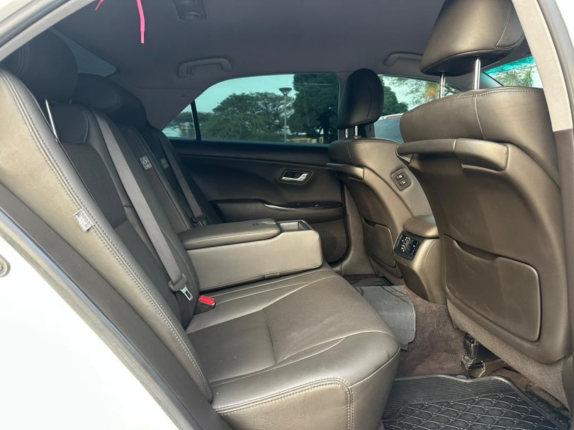 Toyota Crown 2009 for Sale in Dar es Salaam