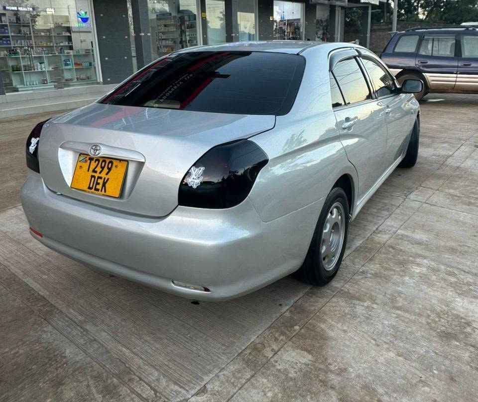 Toyota Verosa bei poa sokoni Dar es Salaam Tanzania
