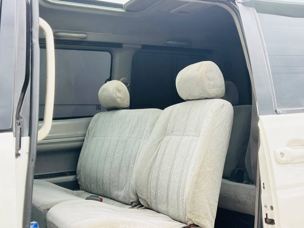 Price Toyota Noah 2003 for Sale in Dar es Salaam