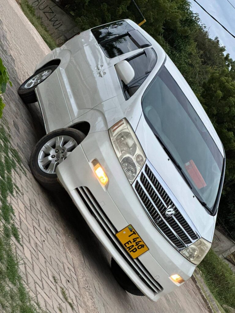 Magari Sokoni Toyota Alphard ya Bei Poa 2006
