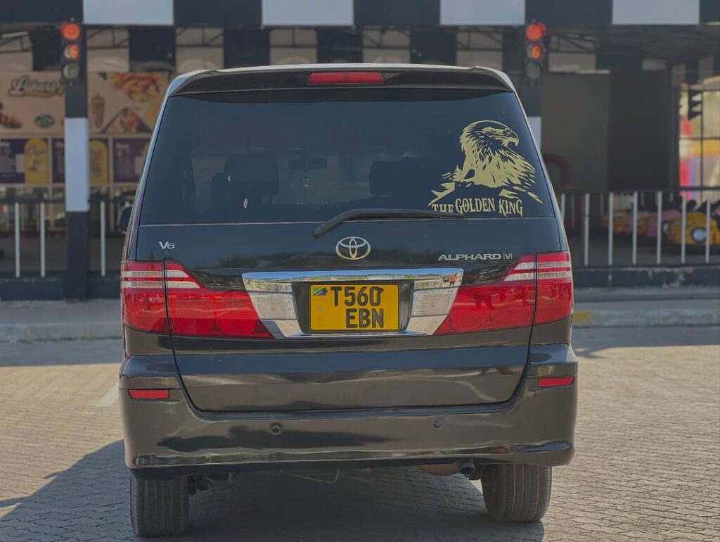Magari Used Toyota Alphard 2005 Mwanza Tanzania