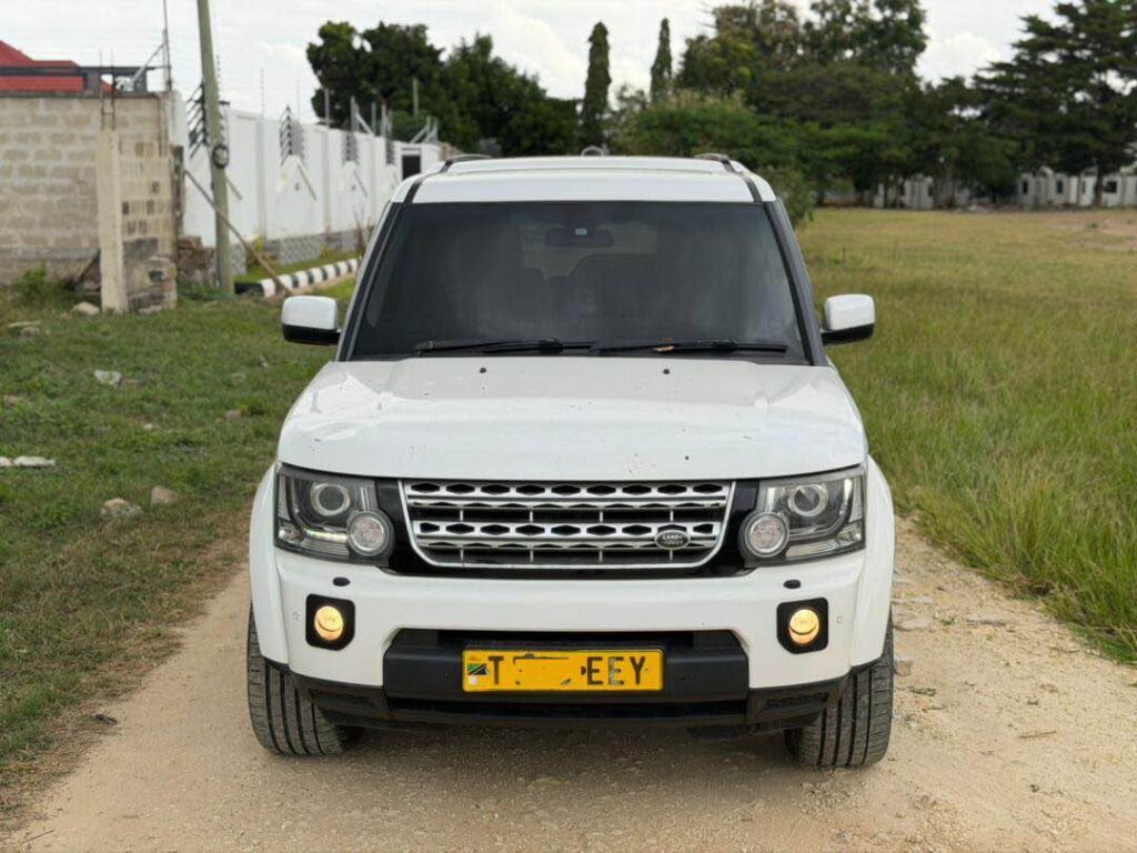 Price Land Rover Discovery 4 2013 for Sale in Dar es Salaam