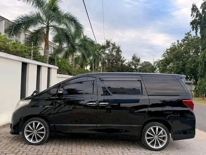 Price Toyota Alphard 2012 for Sale in Dar es Salaam