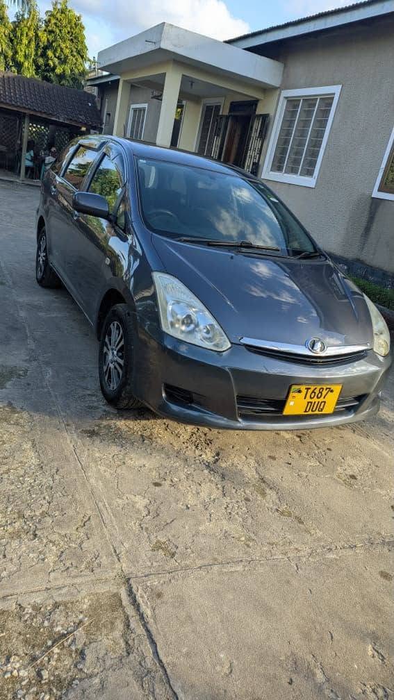 Toyota Wish bei poa sokoni Dar es Salaam Tanzania