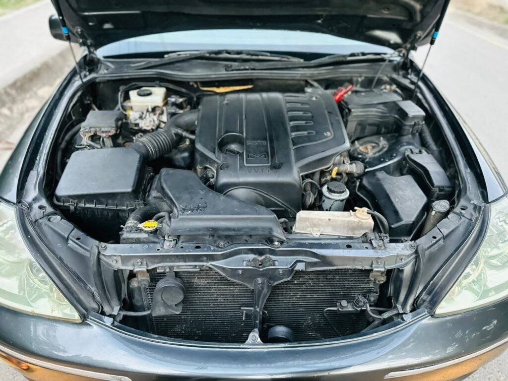 Buy Toyota Brevis 2004 for Sale in Dar es Salaam