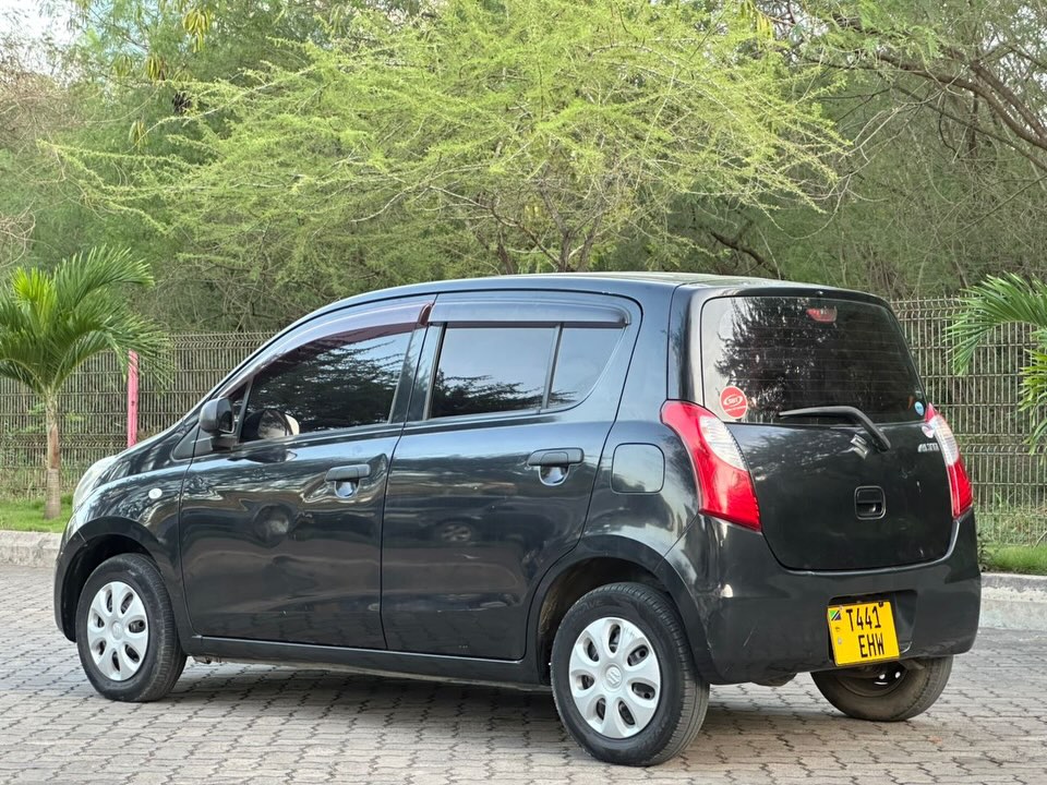 Suzuki Alto bei poa sokoni Dar es Salaam Tanzania
