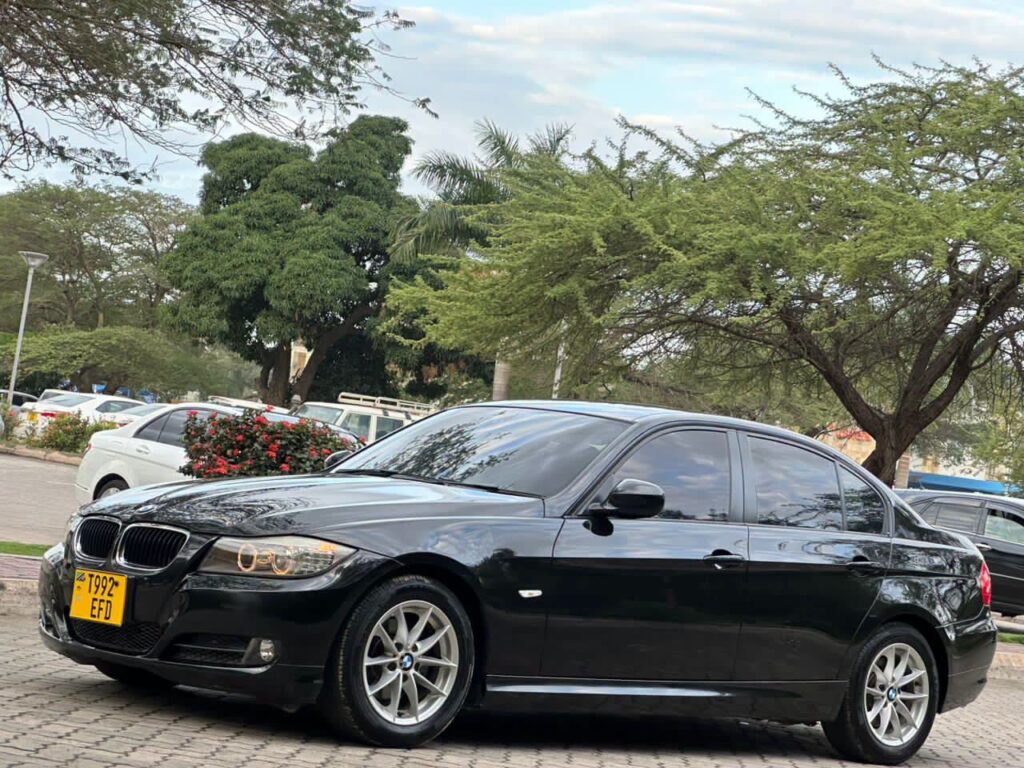 Magari 3 Series 2010 lipo Dar es Salaam