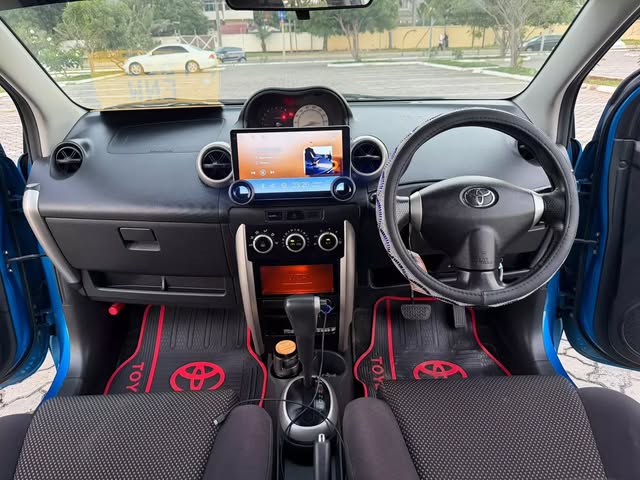 Magari Sokoni Toyota IST ya Bei Poa 2002