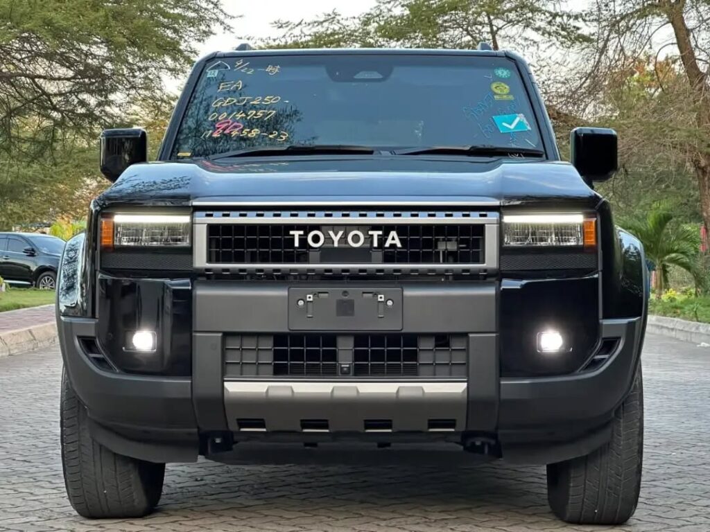 Magari Land Cruiser Prado 2024 lipo Dar es Salaam