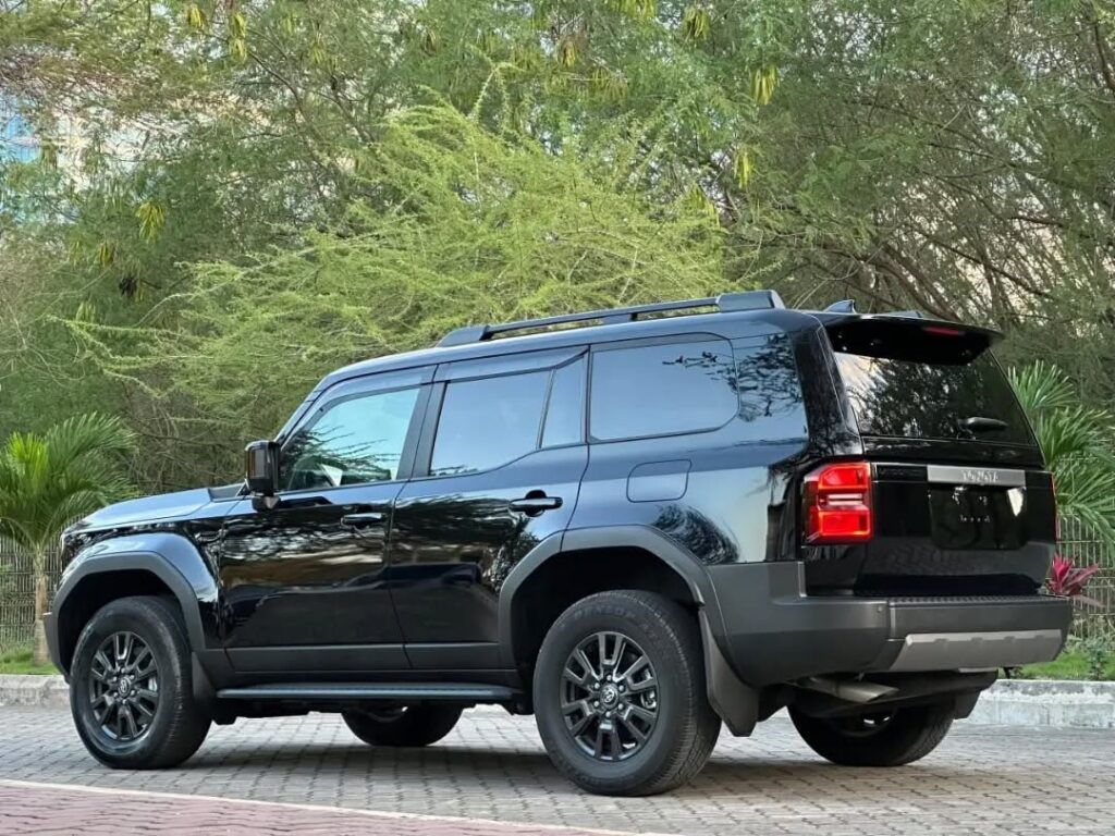 Toyota Land Cruiser Prado 2024 Inauzwa Dar es Salaam Tanzania
