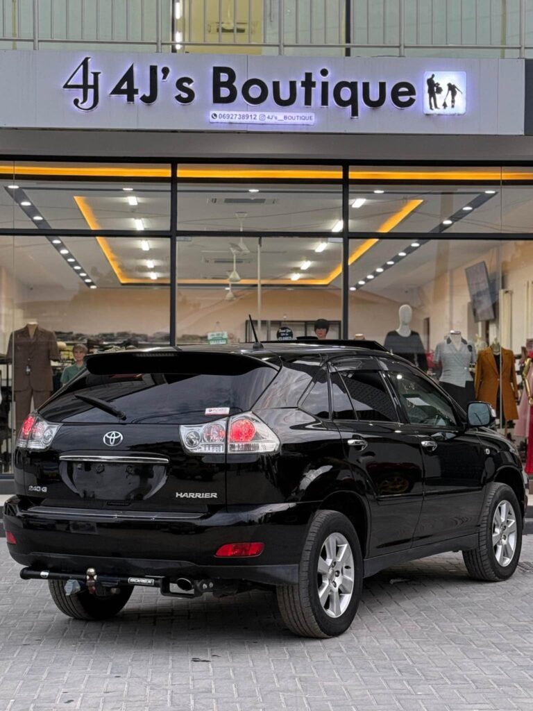 Magari Sokoni Toyota Harrier ya Bei Poa 2007
