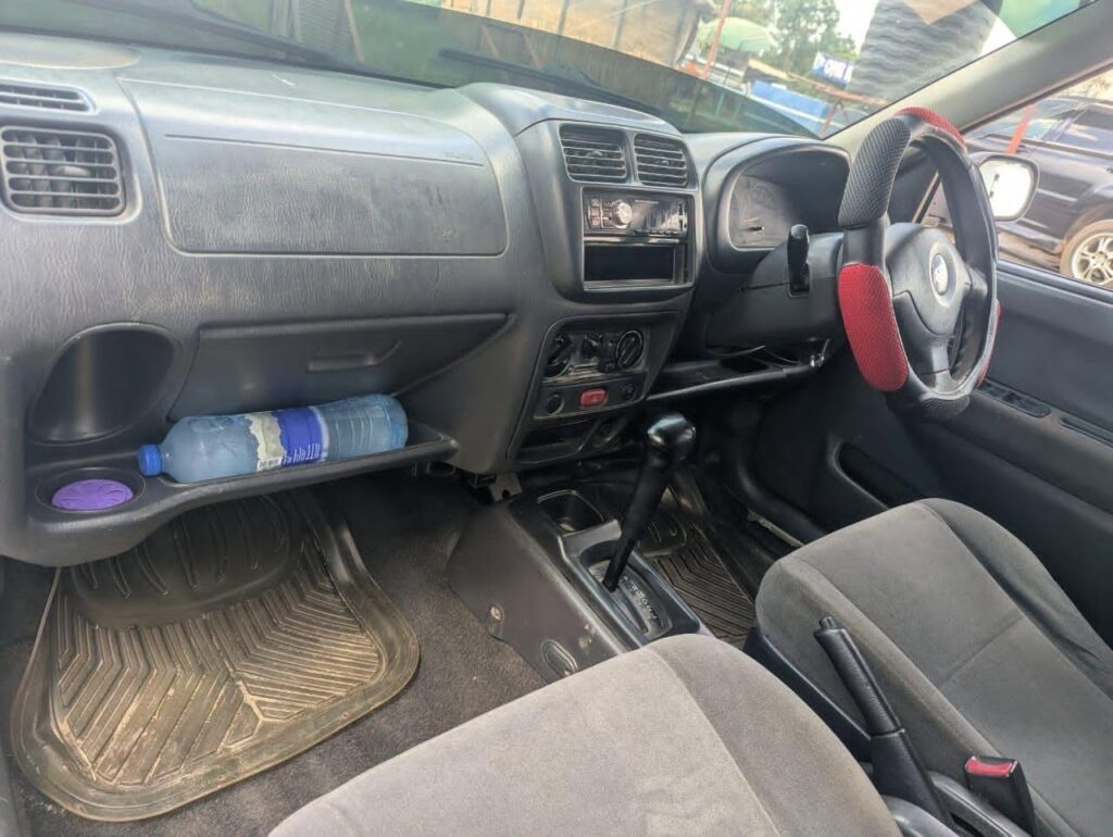 Suzuki Swift bei poa sokoni Dar es Salaam Tanzania