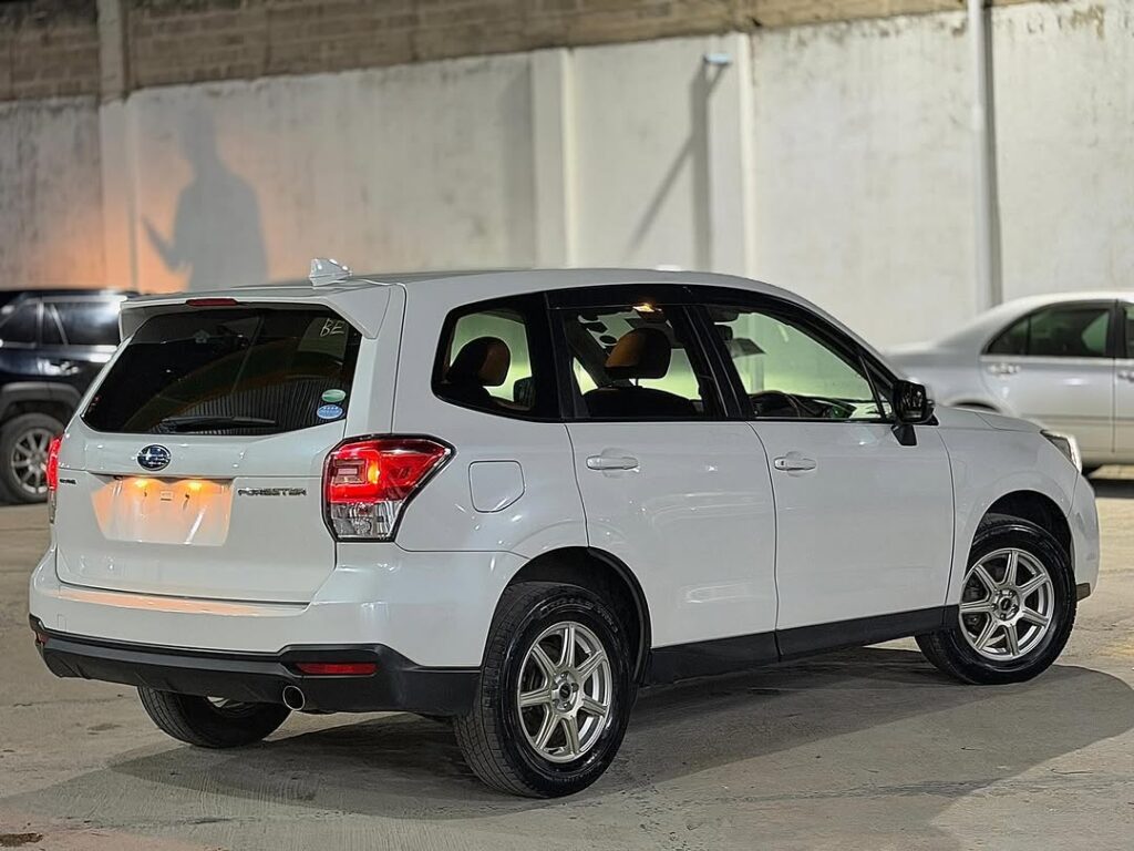 Subaru Forester bei poa sokoni Dar es Salaam Tanzania