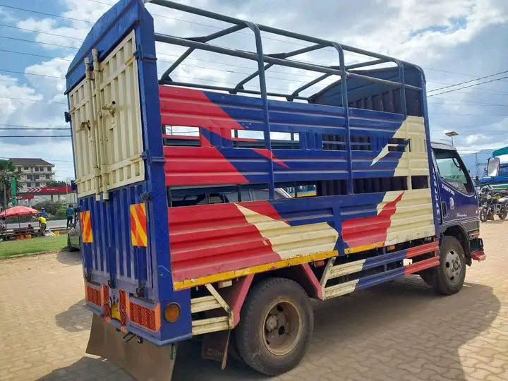 Magari Canter 2000 lipo Njombe