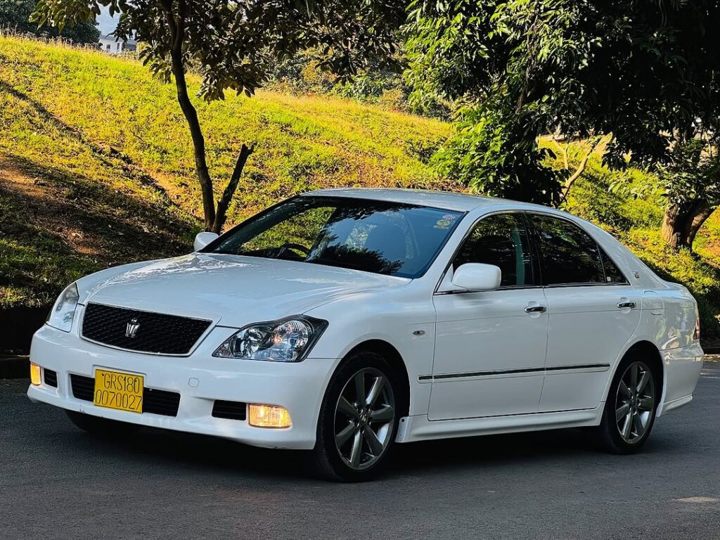 Magari Used Toyota Crown 2006 Arusha Tanzania