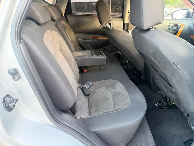 Nissan Dualis bei poa sokoni Dar es Salaam Tanzania