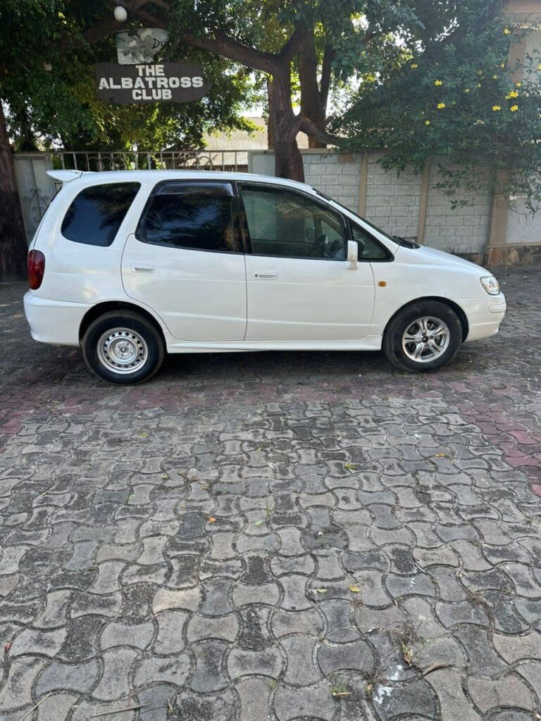 Price Toyota Spacio 2000 for Sale in Dar es Salaam