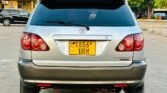 Price Toyota Harrier 2000 for Sale in Mwanza