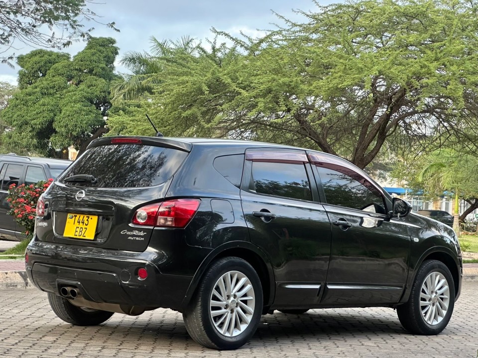 Nissan Qashqai 2011 for Sale in Dar es Salaam