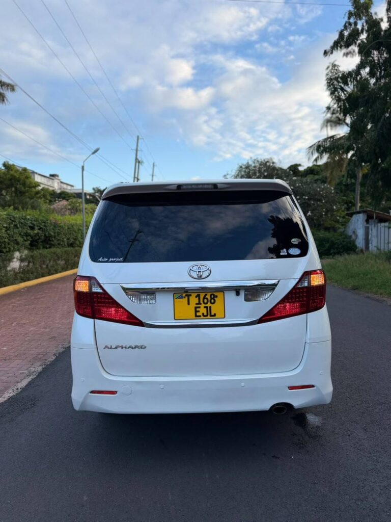 Toyota Alphard 2009 for Sale in Dar es Salaam