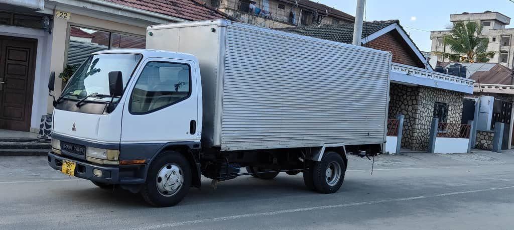Buy Mitsubishi Canter 2002 for Sale in Dar es Salaam
