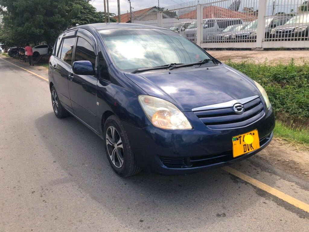 Magari Spacio 2003 lipo Dar es Salaam