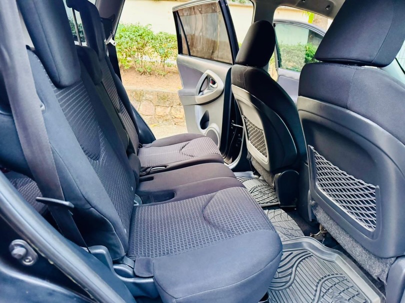 Bei ya Toyota Vanguard 2008 Sokoni Mwanza Tanzania