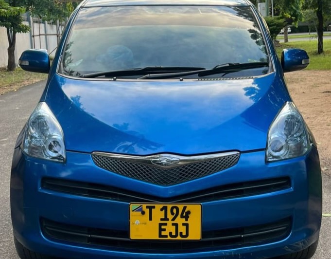 Toyota Ractis bei poa sokoni Dar es Salaam Tanzania