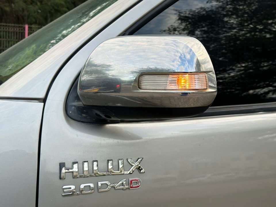 Magari Hilux 2015 lipo Dar es Salaam