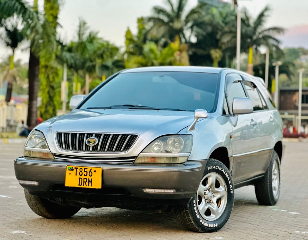 Buy Toyota Harrier 2000 for Sale in Mwanza