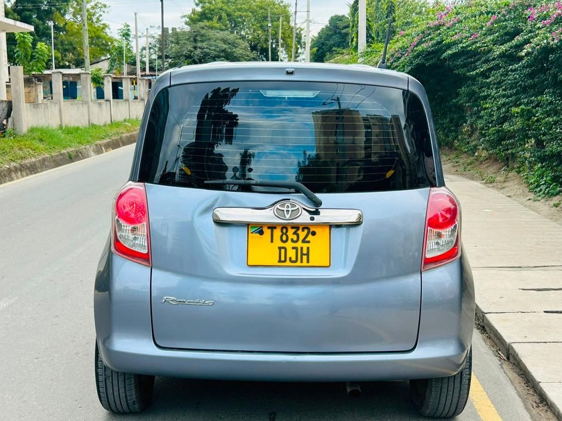 Magari Ractis 2008 lipo Dar es Salaam