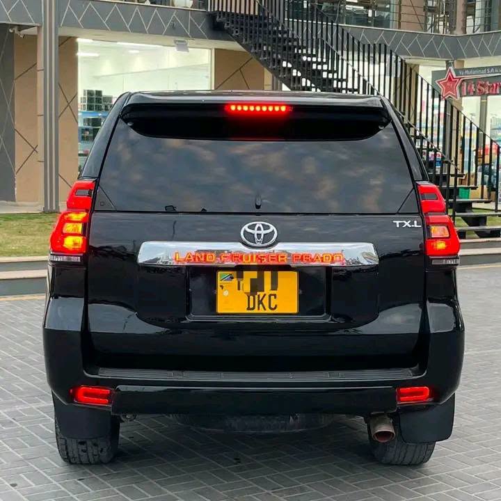 Toyota Land Cruiser Prado 2012 for Sale in Dar es Salaam