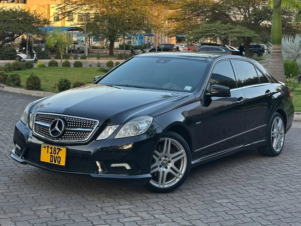 Bei ya Benz E-Class 2011 Sokoni Dar es Salaam Tanzania