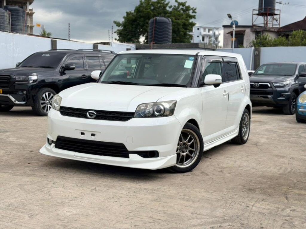 Toyota Rumion 2011 for Sale in Dar es Salaam