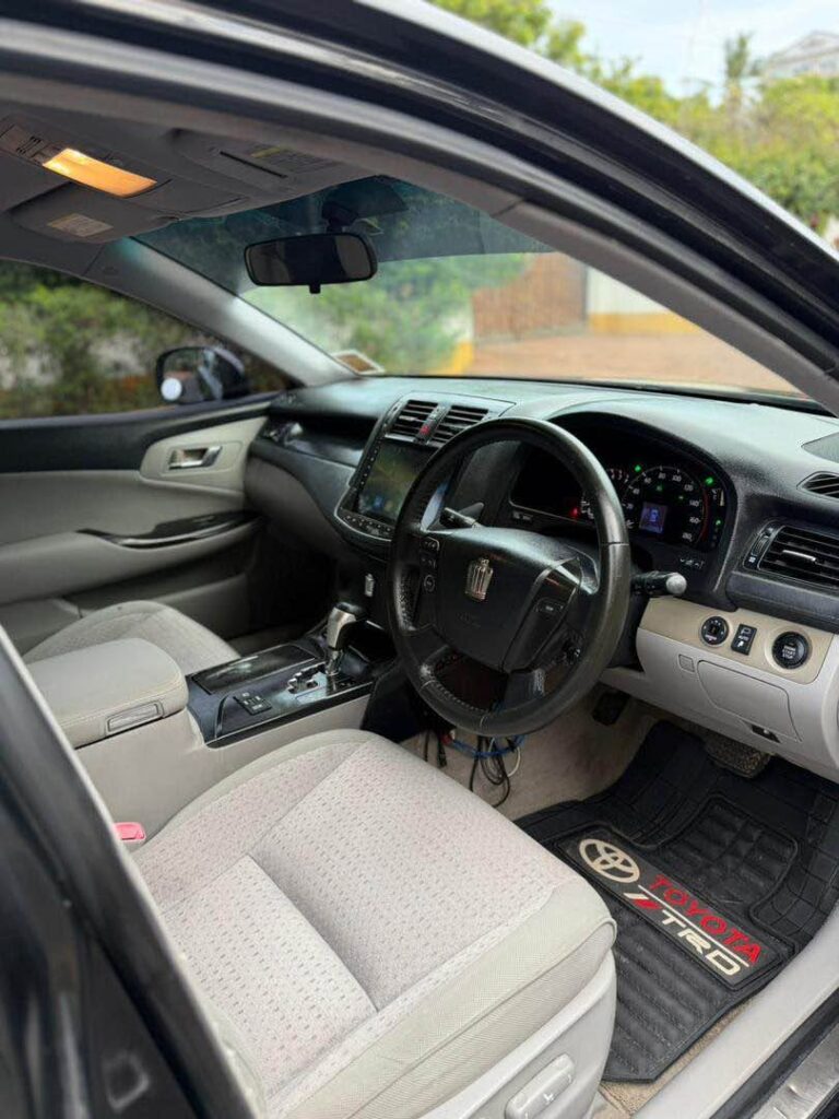 Price Of Toyota Crown 2009 for Sale in Tanzania