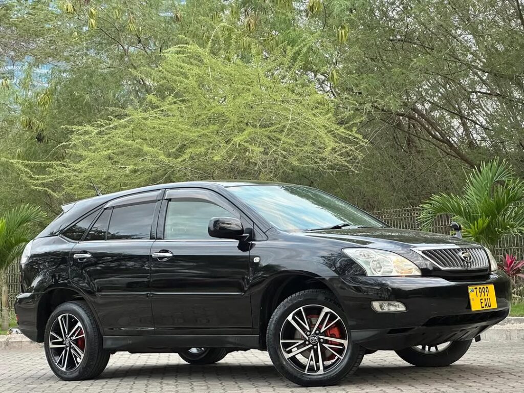 Magari Harrier 2008 lipo Dar es Salaam