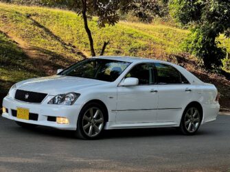 Price of Used Toyota Crown 2006 for Sale in Arusha Tanzania