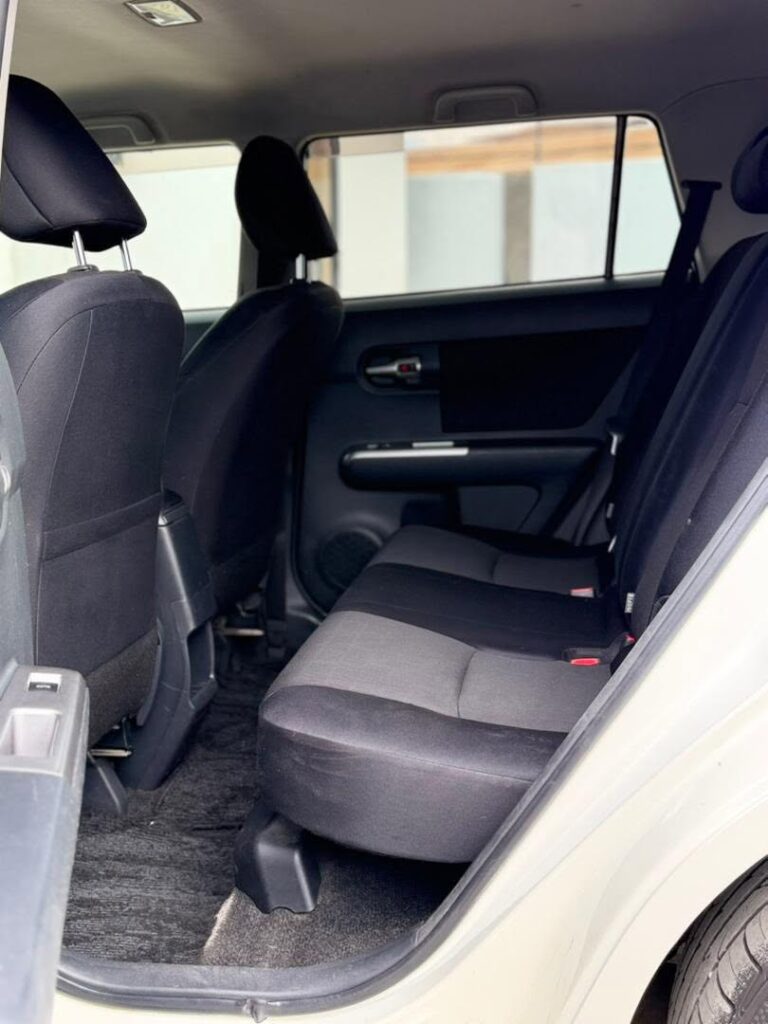 Price Toyota Rumion 2011 for Sale in Dar es Salaam
