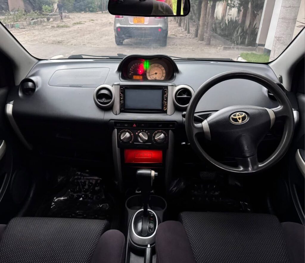 Toyota IST 2003 for Sale in Dar es Salaam