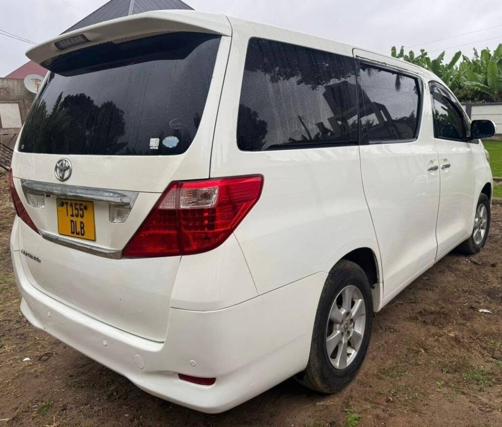 Magari Alphard 2010 lipo Arusha