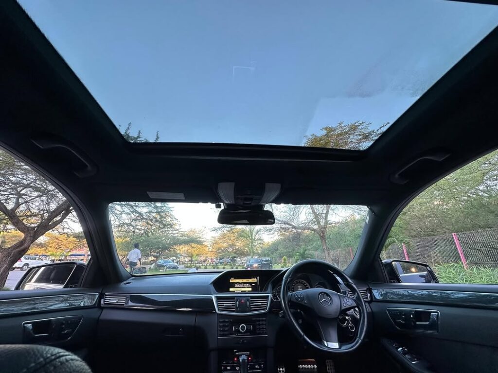 Magari E-Class 2011 lipo Dar es Salaam