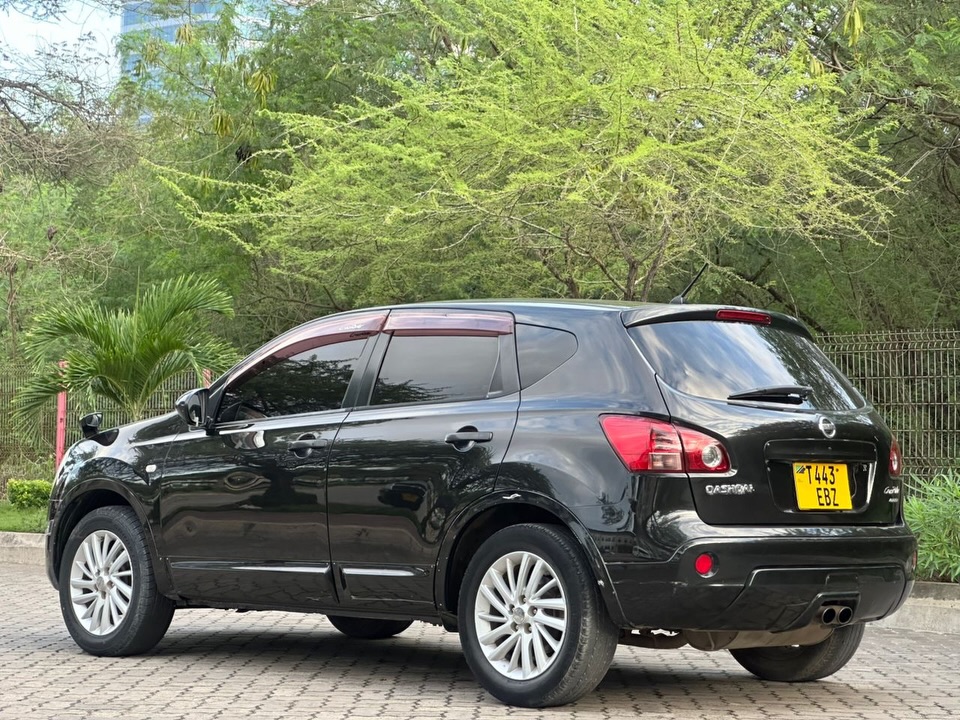 Used Nissan Qashqai 2011 for Sale in Dar es Salaam
