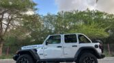Jeep Wrangler bei poa sokoni Dar es Salaam Tanzania
