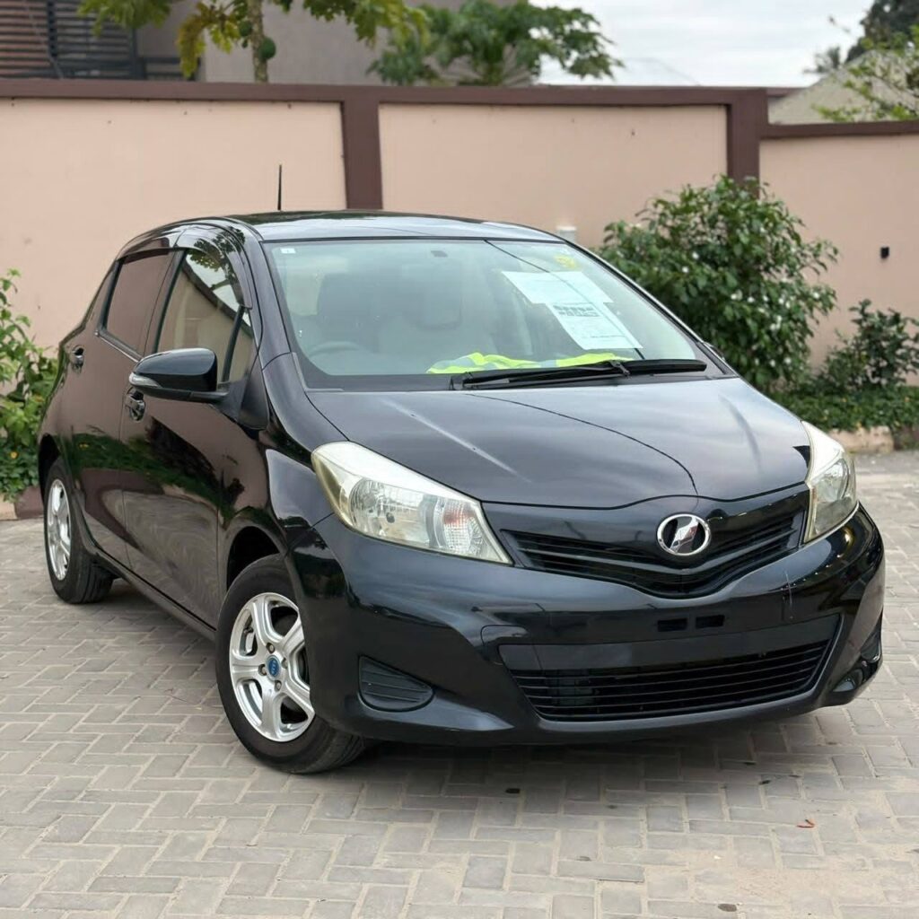 Price Toyota Vitz 2012 for Sale in Dar es Salaam
