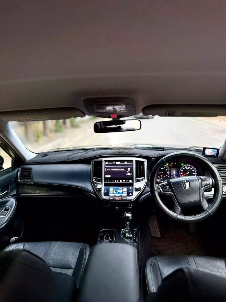 Price Of Toyota Crown 2013 for Sale in Tanzania