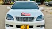 Used Toyota Crown 2005 for Sale in Mwanza