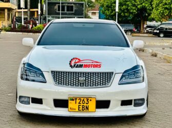 Price of Used Toyota Crown 2005 for Sale in Mwanza Tanzania