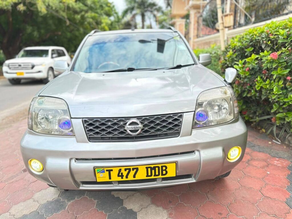 Magari Used Nissan X-Trail 2004 Dar es Salaam Tanzania