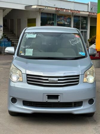 Bei Ya Toyota Noah 2011 Sokoni Dar es Salaam Tanzania