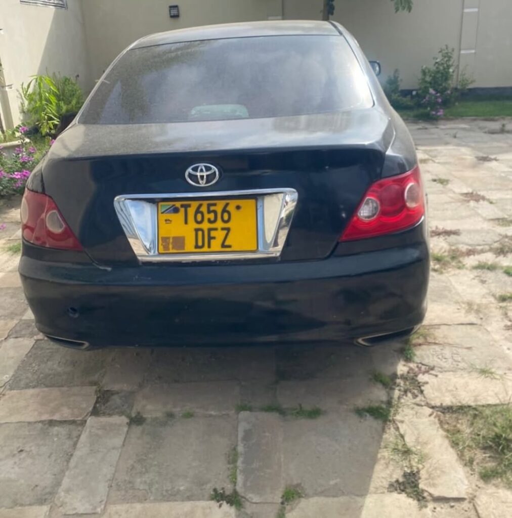Magari Mark X 2005 lipo Dar es Salaam